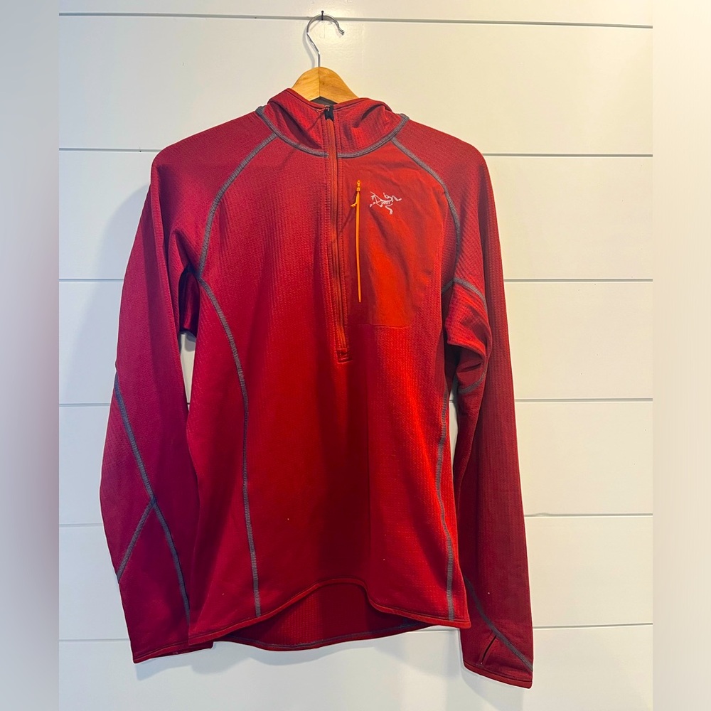 Arcteryx Konseal Hoodie (burgundy with gray trim color)
